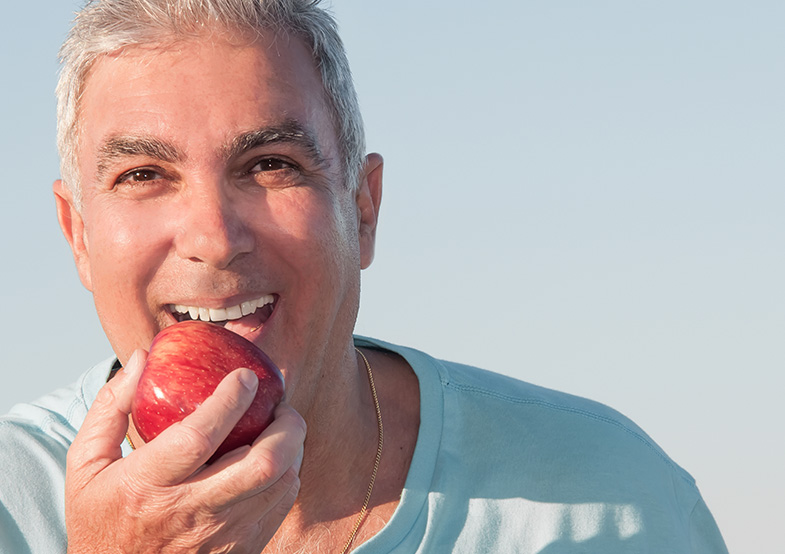 eating hard foods with dentures